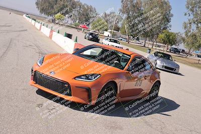 media/Oct-18-2025-Speed Ventures (Sat) [[8b3b7cf525]]/Around the Pits/